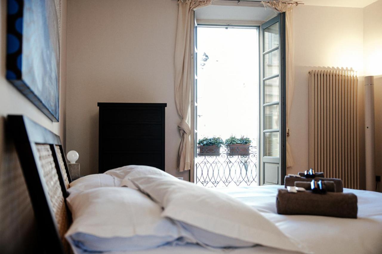 La Finestra Sul Duomo - The House Of Travelers Apartment Como Luaran gambar