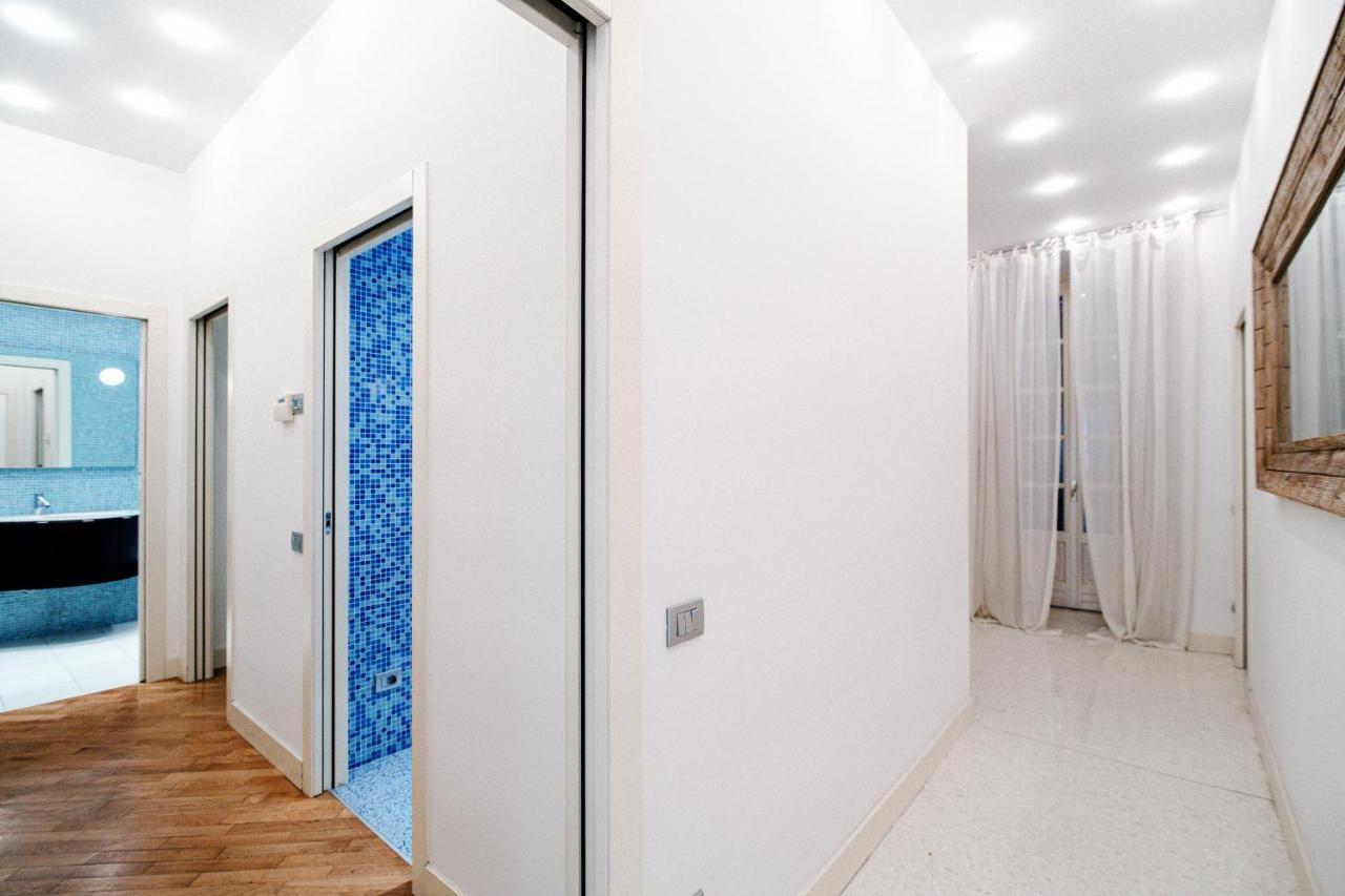 La Finestra Sul Duomo - The House Of Travelers Apartment Como Luaran gambar