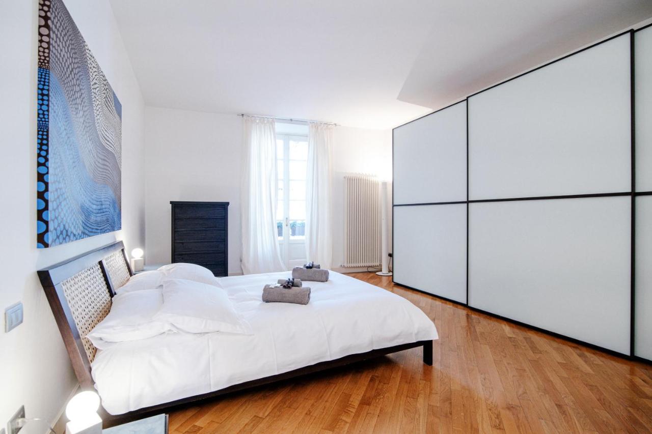 La Finestra Sul Duomo - The House Of Travelers Apartment Como Luaran gambar