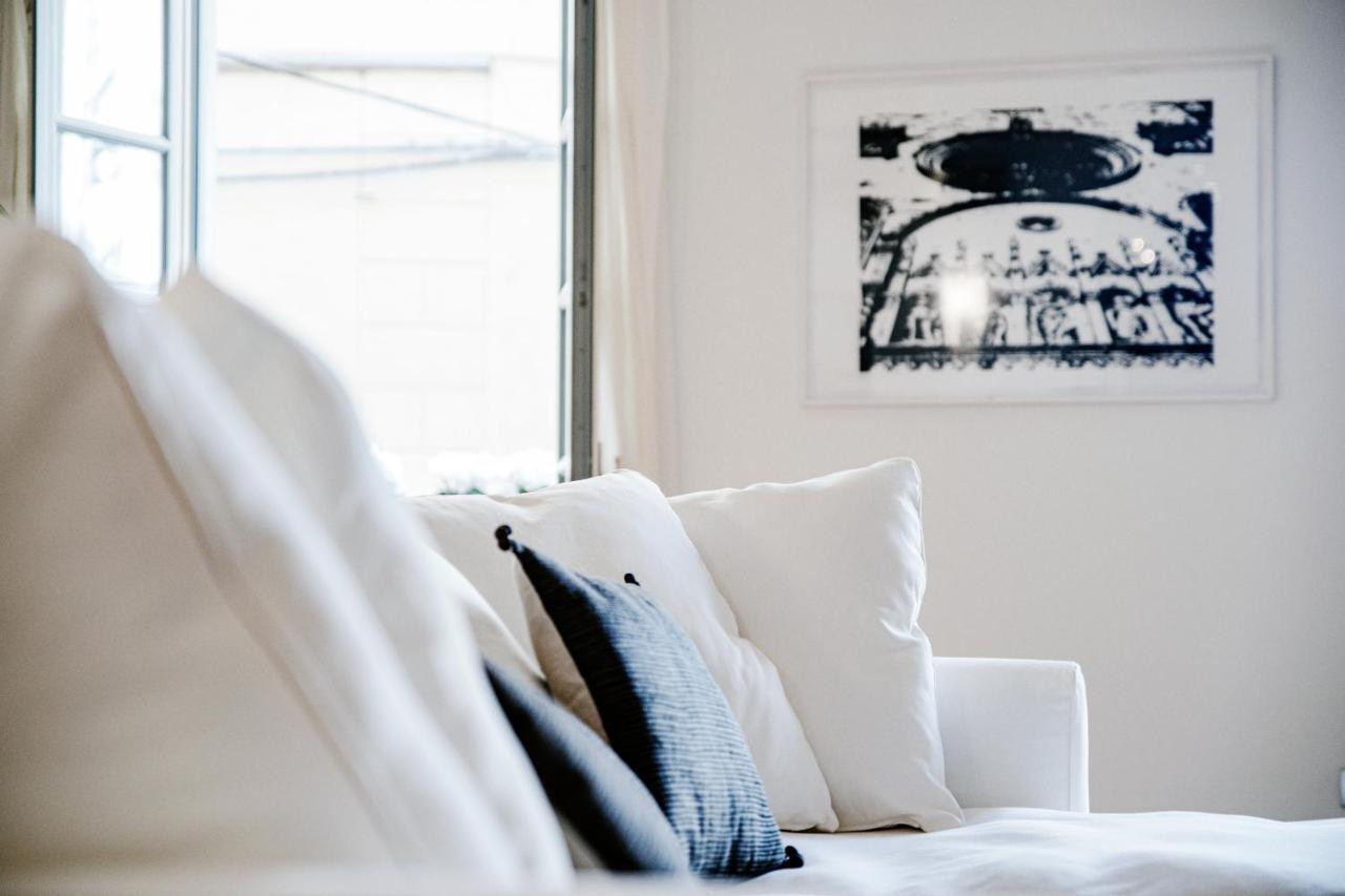La Finestra Sul Duomo - The House Of Travelers Apartment Como Luaran gambar
