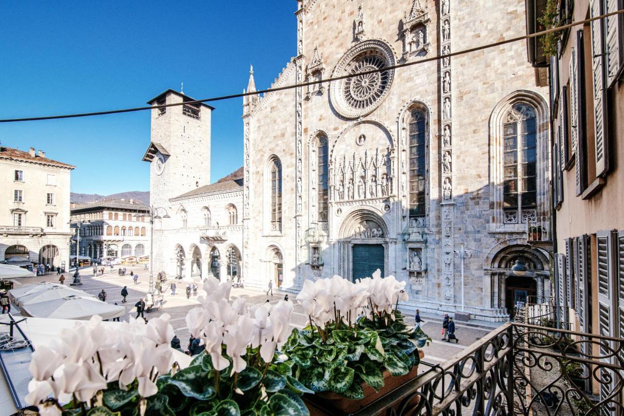 La Finestra Sul Duomo - The House Of Travelers Apartment Como Luaran gambar