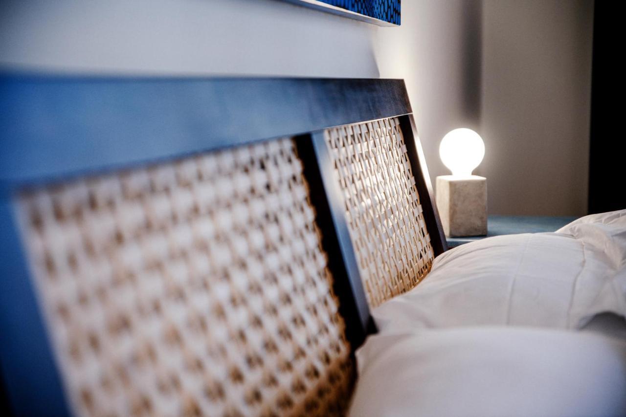 La Finestra Sul Duomo - The House Of Travelers Apartment Como Luaran gambar