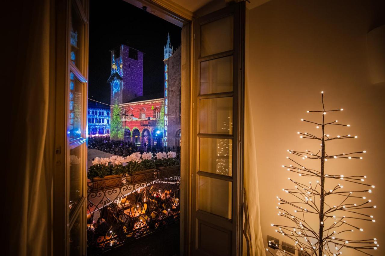 La Finestra Sul Duomo - The House Of Travelers Apartment Como Luaran gambar