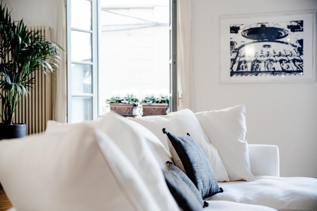 La Finestra Sul Duomo - The House Of Travelers Apartment Como Luaran gambar